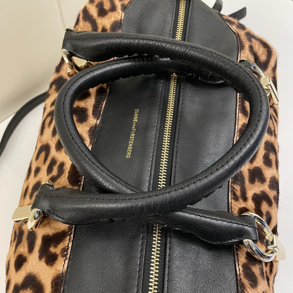 NWOT DVF Leopard Print Haircalf/Leather Duffle Handbag Crossbody Strap + Handles